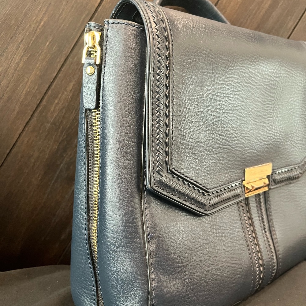 BcbgMaxAzria Allie Whip Stich Purse 👜 - Picture 5 of 15